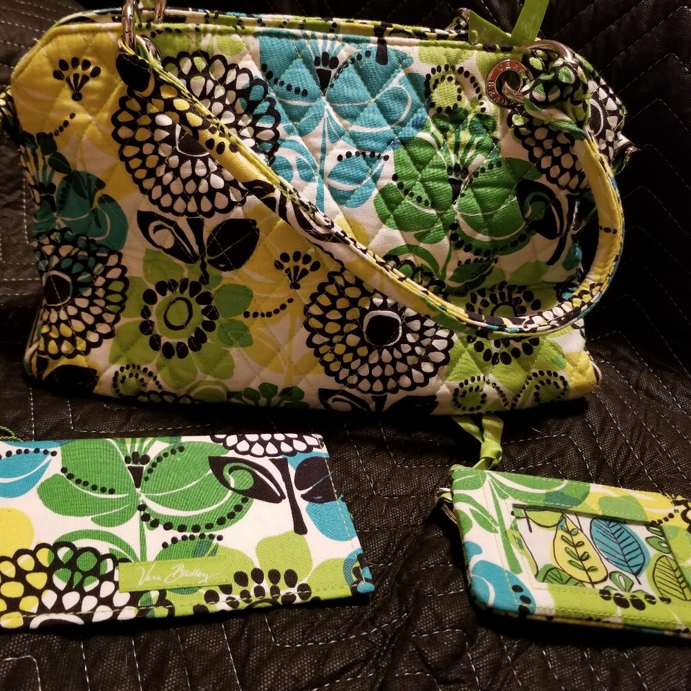 Vera Bradley Limes Up Purse, Checkbook and Id case